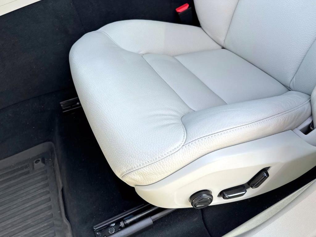 new 2025 Volvo XC60 car, priced at $51,173