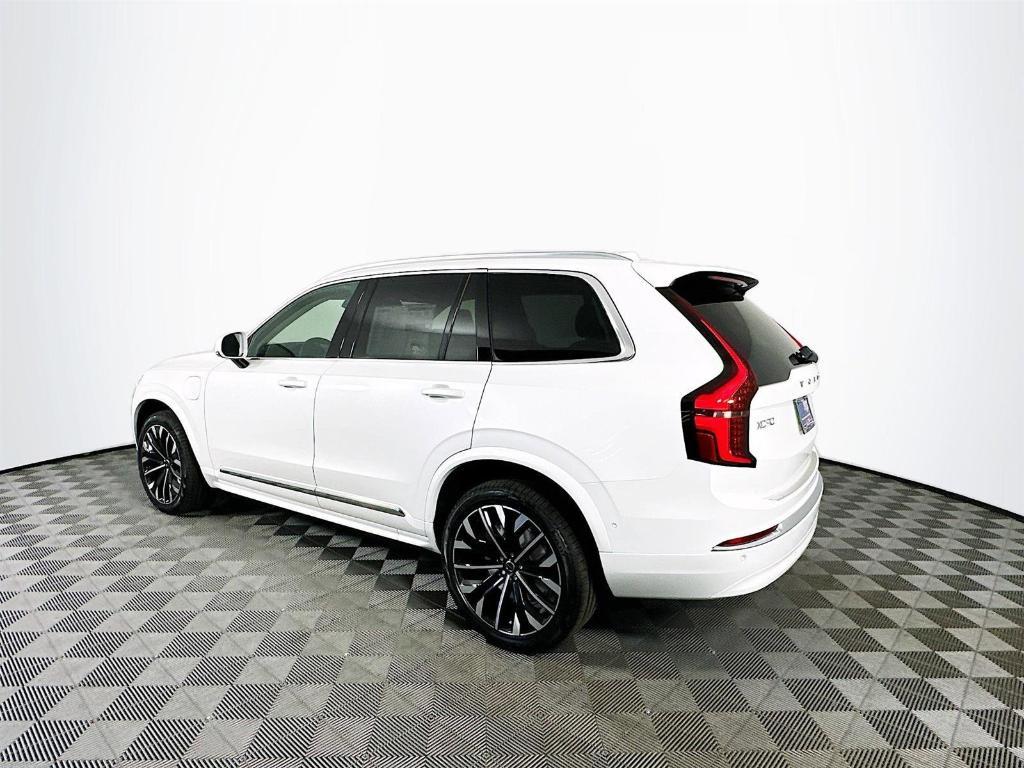 new 2025 Volvo XC90 Plug-In Hybrid car, priced at $79,305