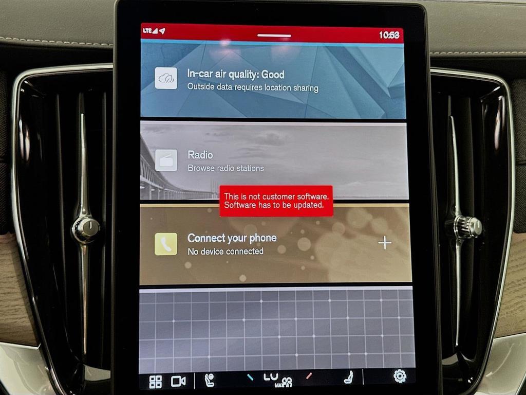 new 2025 Volvo XC90 Plug-In Hybrid car, priced at $79,305