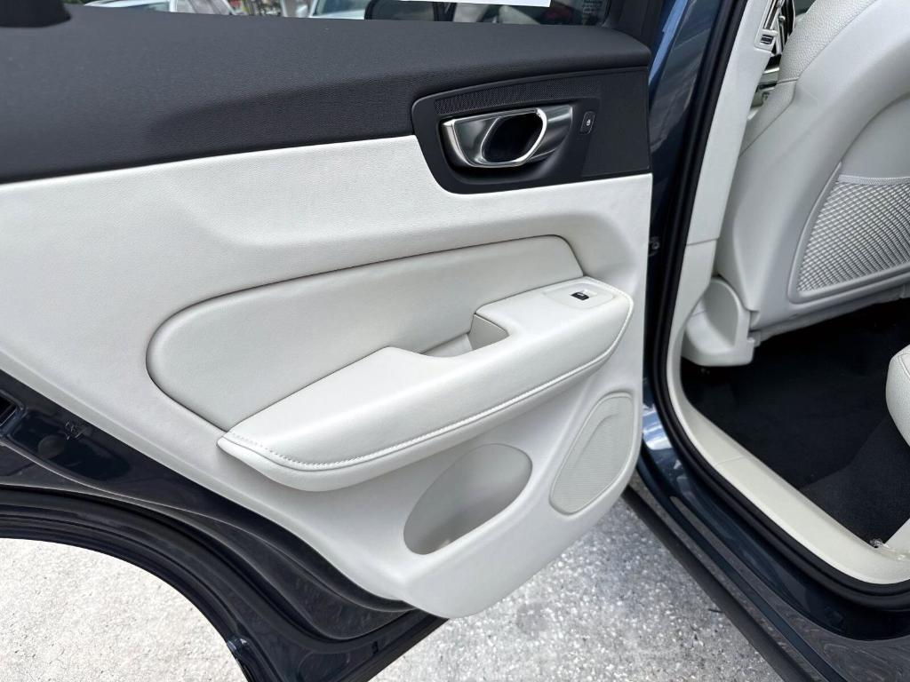 new 2025 Volvo XC60 Plug-In Hybrid car, priced at $66,260