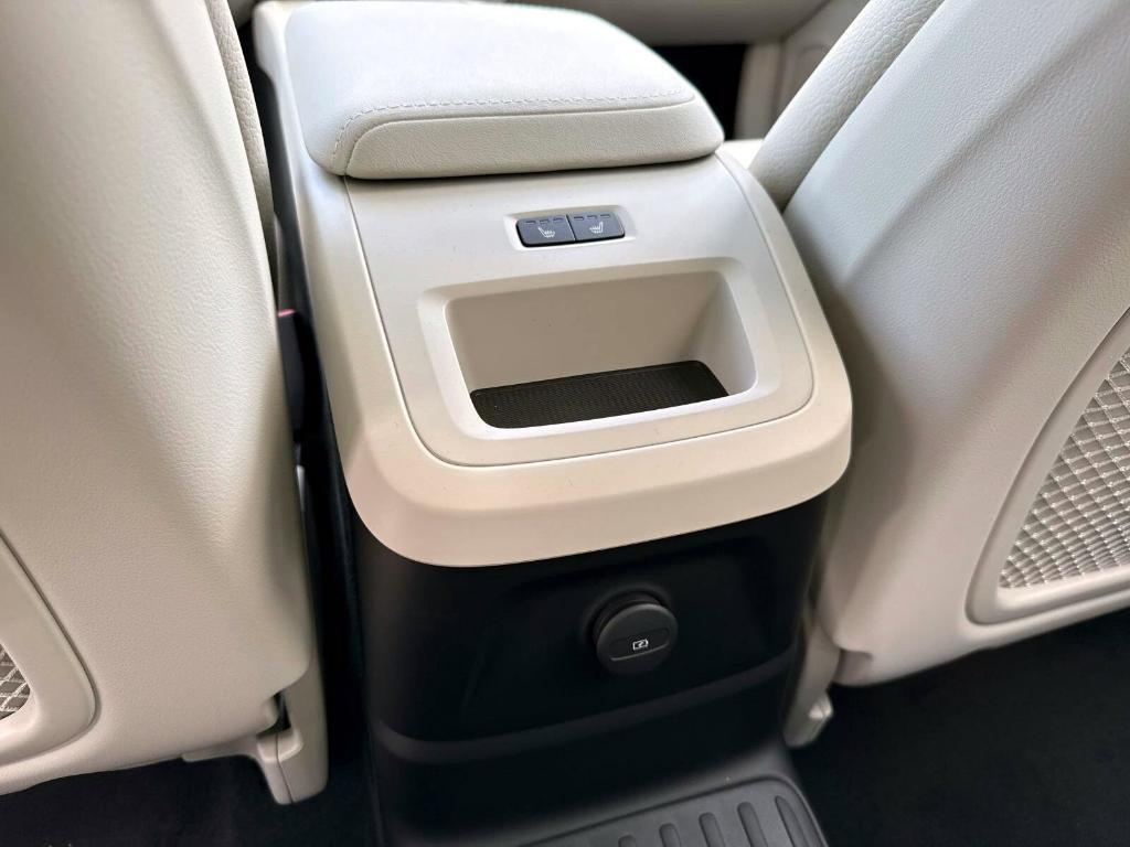 new 2025 Volvo XC60 Plug-In Hybrid car, priced at $66,260