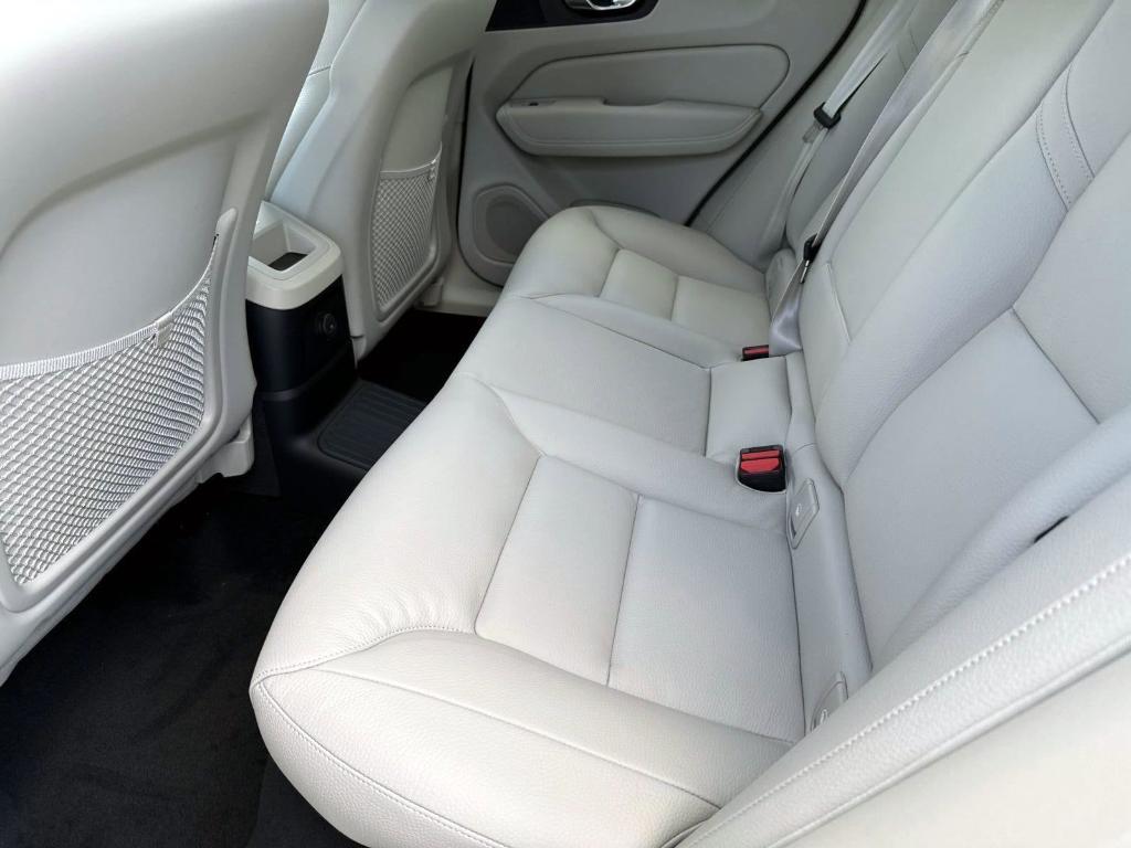 new 2025 Volvo XC60 Plug-In Hybrid car, priced at $66,260