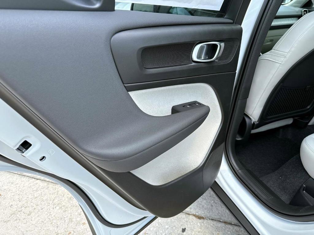 new 2025 Volvo XC40 car, priced at $49,460