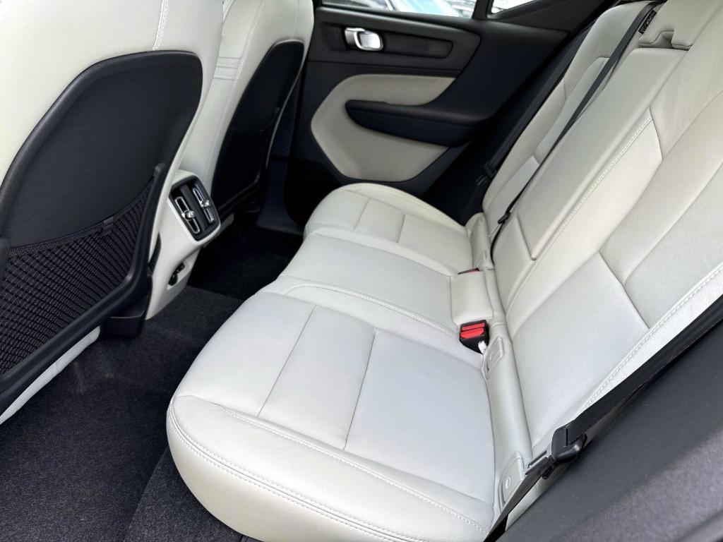 new 2025 Volvo XC40 car, priced at $49,460