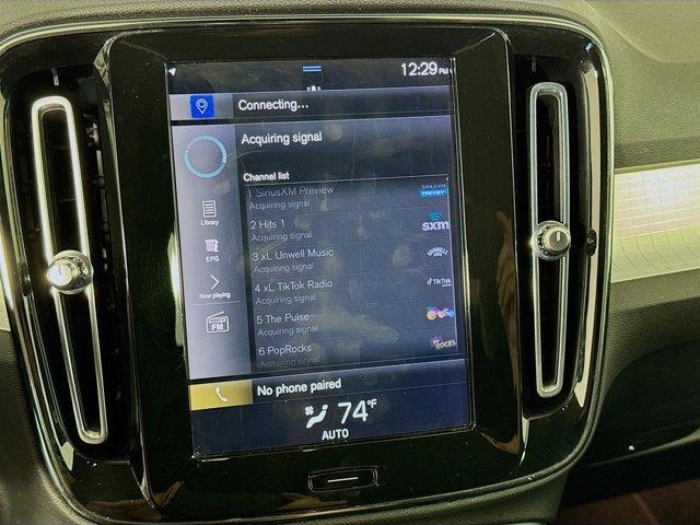 used 2021 Volvo XC40 car, priced at $22,991