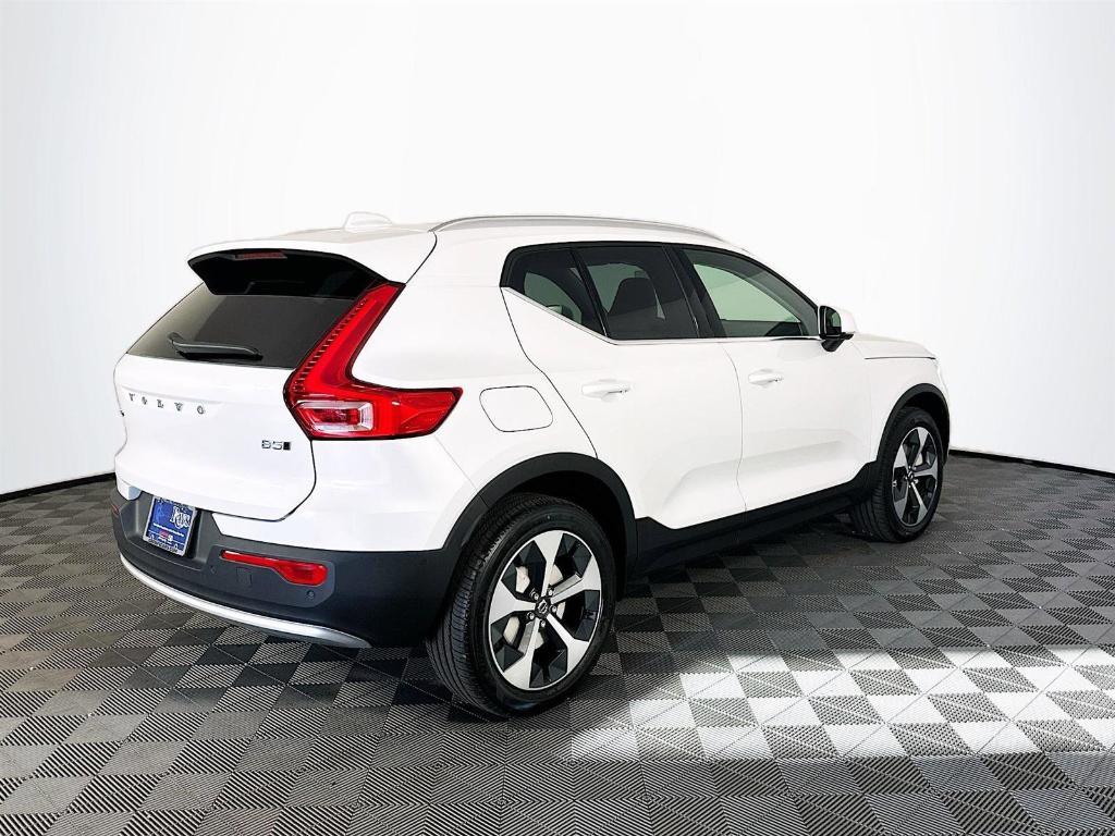 new 2025 Volvo XC40 car, priced at $48,315