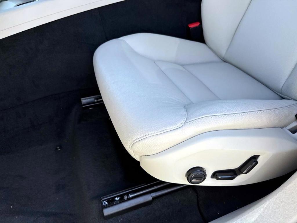 new 2025 Volvo XC60 car, priced at $55,360