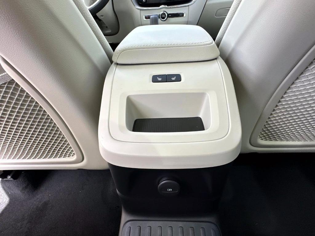 new 2025 Volvo XC60 Plug-In Hybrid car, priced at $58,978
