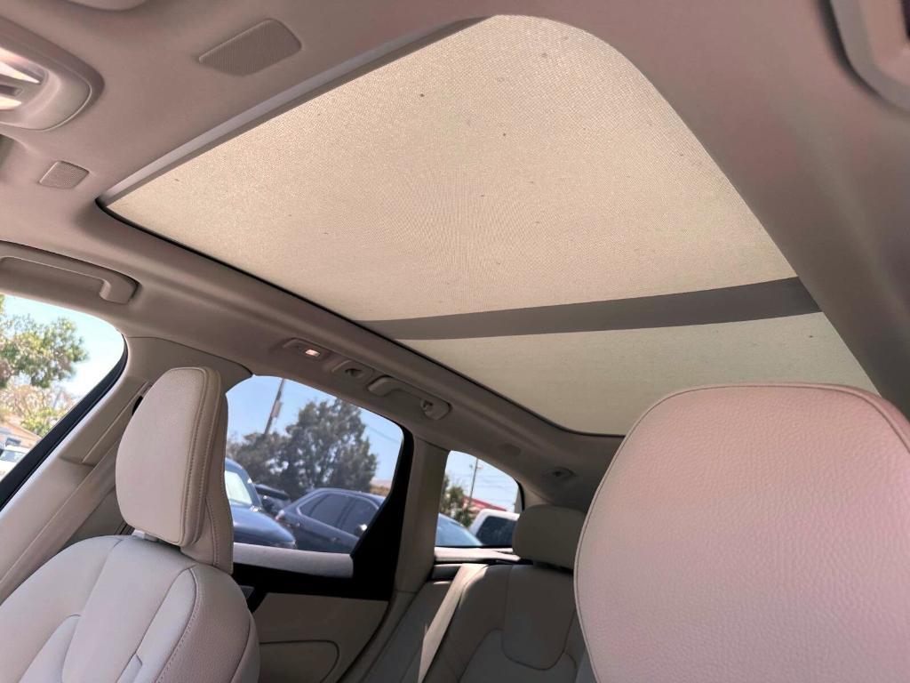 new 2025 Volvo XC60 Plug-In Hybrid car, priced at $65,510