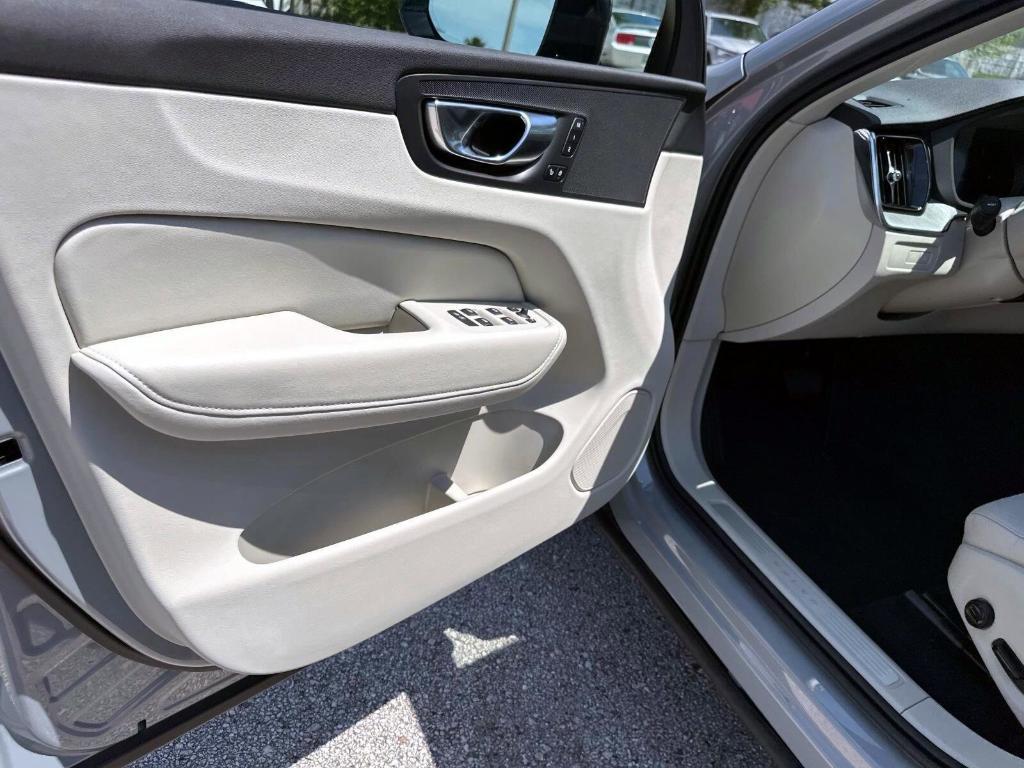 new 2025 Volvo XC60 Plug-In Hybrid car, priced at $65,510
