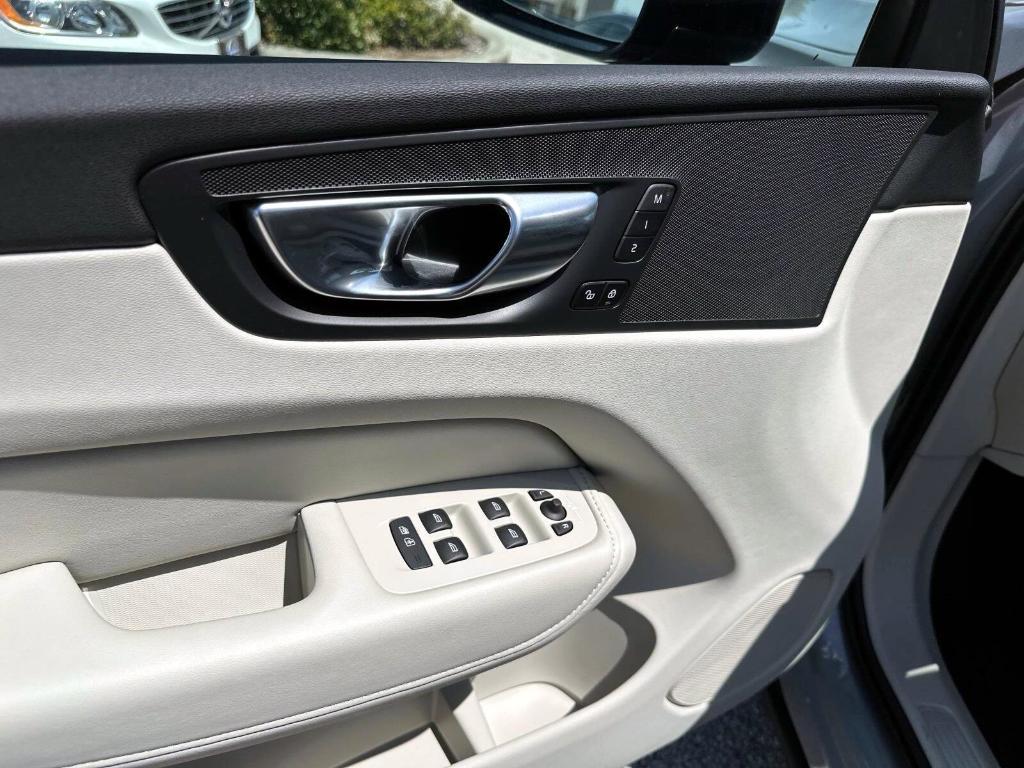 new 2025 Volvo XC60 Plug-In Hybrid car, priced at $65,510