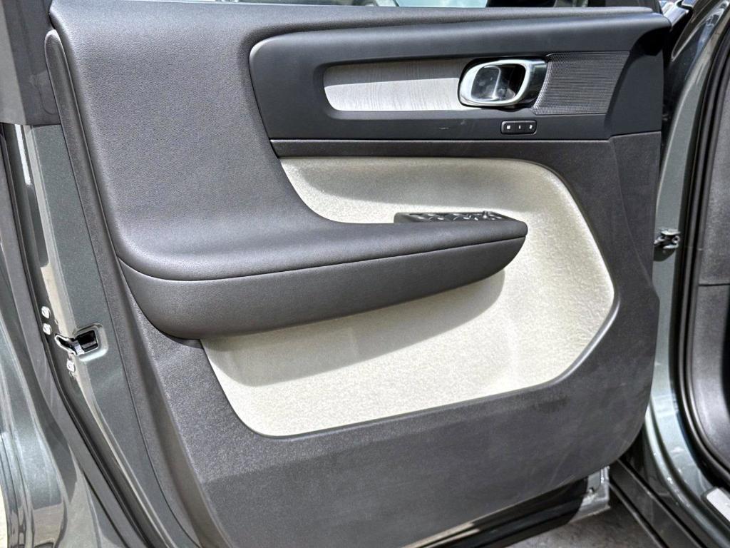 new 2026 Volvo XC40 car, priced at $50,150