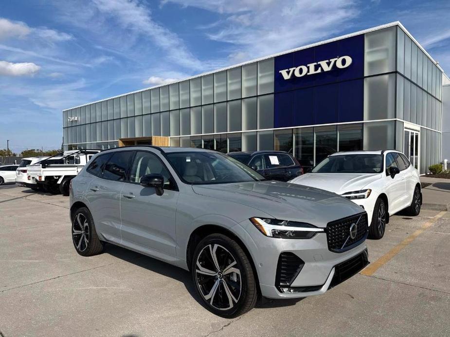 new 2025 Volvo XC60 car, priced at $59,885