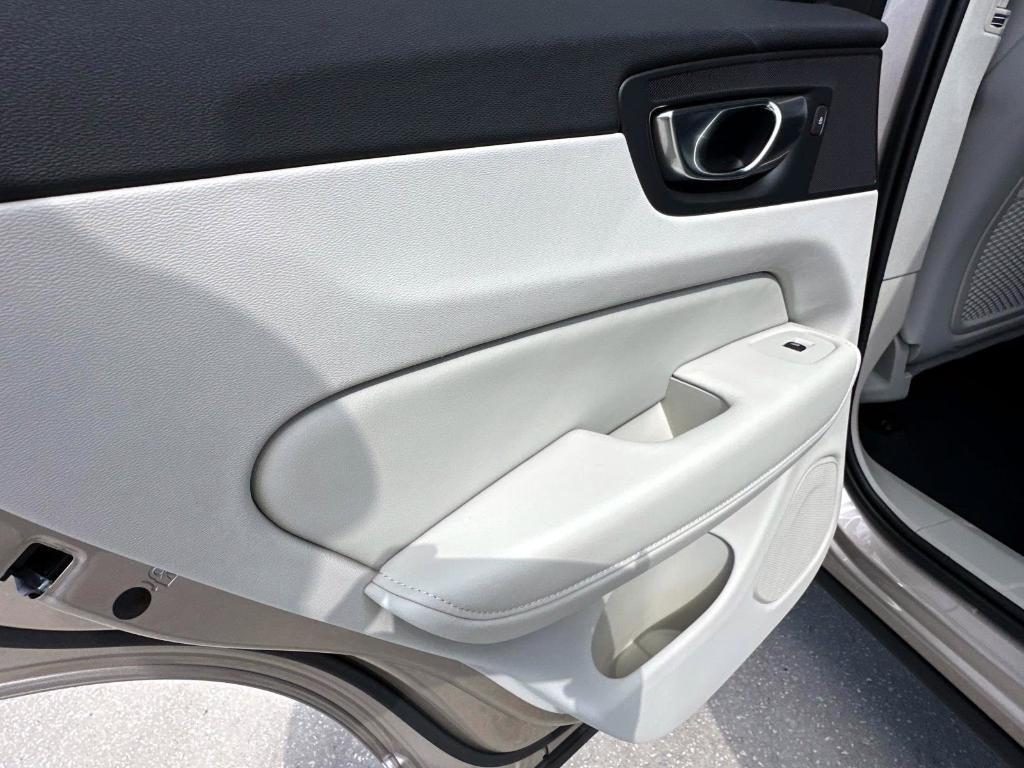 new 2025 Volvo XC60 Plug-In Hybrid car, priced at $65,510