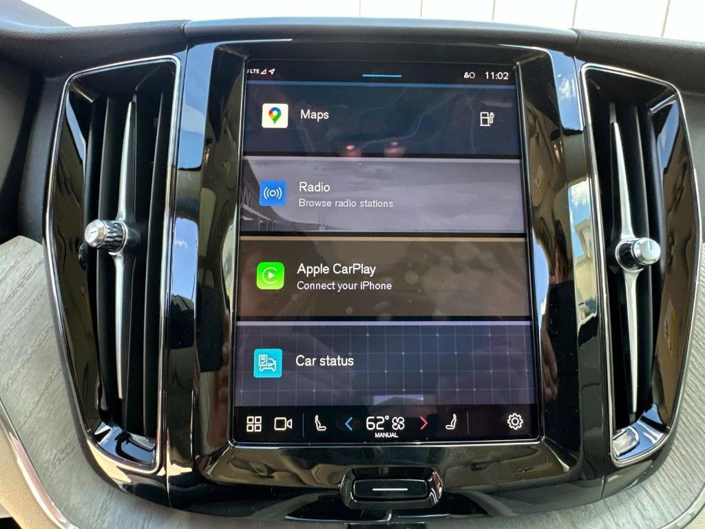 new 2025 Volvo XC60 Plug-In Hybrid car, priced at $65,510