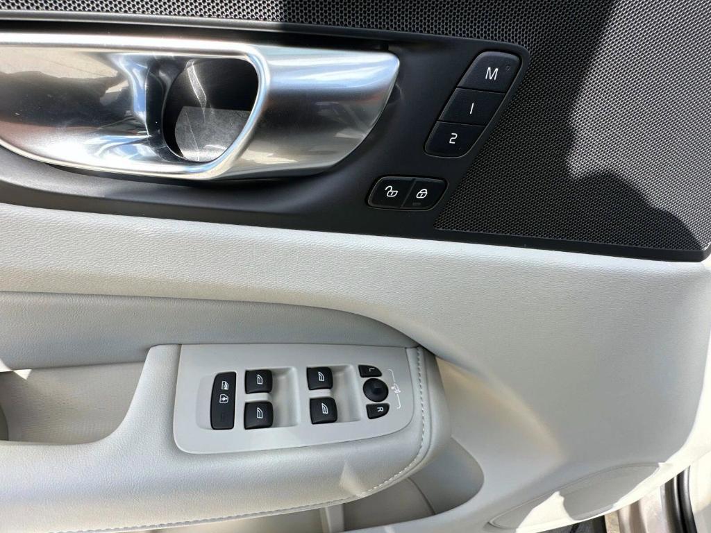 new 2025 Volvo XC60 Plug-In Hybrid car, priced at $65,510