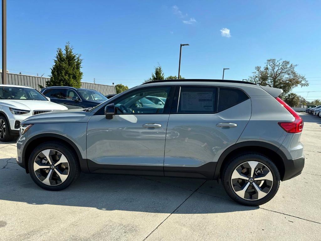 new 2025 Volvo XC40 car, priced at $47,145