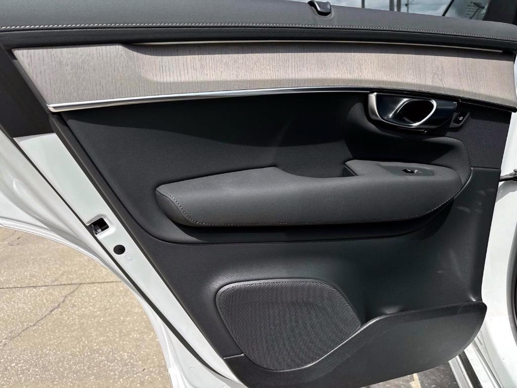 new 2025 Volvo XC90 Plug-In Hybrid car, priced at $79,405