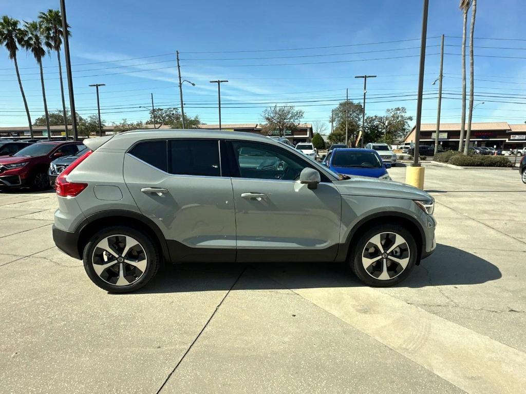 new 2025 Volvo XC40 car, priced at $45,465