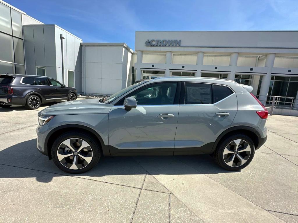 new 2025 Volvo XC40 car, priced at $45,465