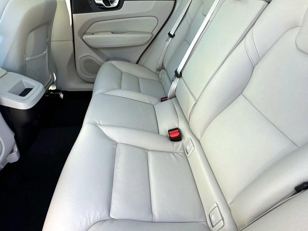 new 2025 Volvo XC60 car, priced at $45,323