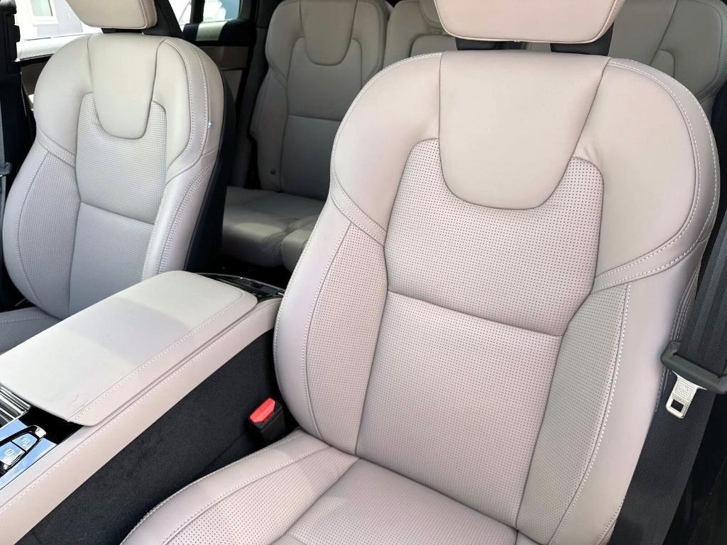 new 2026 Volvo XC90 Plug-In Hybrid car, priced at $85,625