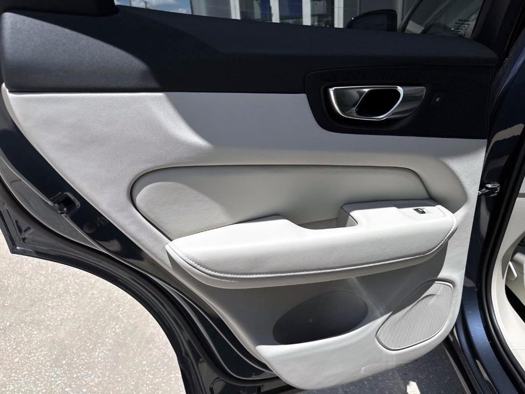 new 2025 Volvo XC60 car, priced at $45,225