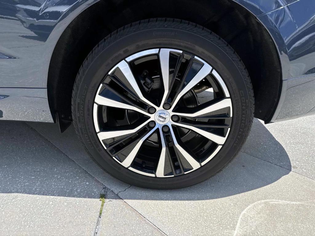 new 2025 Volvo XC60 car, priced at $45,225