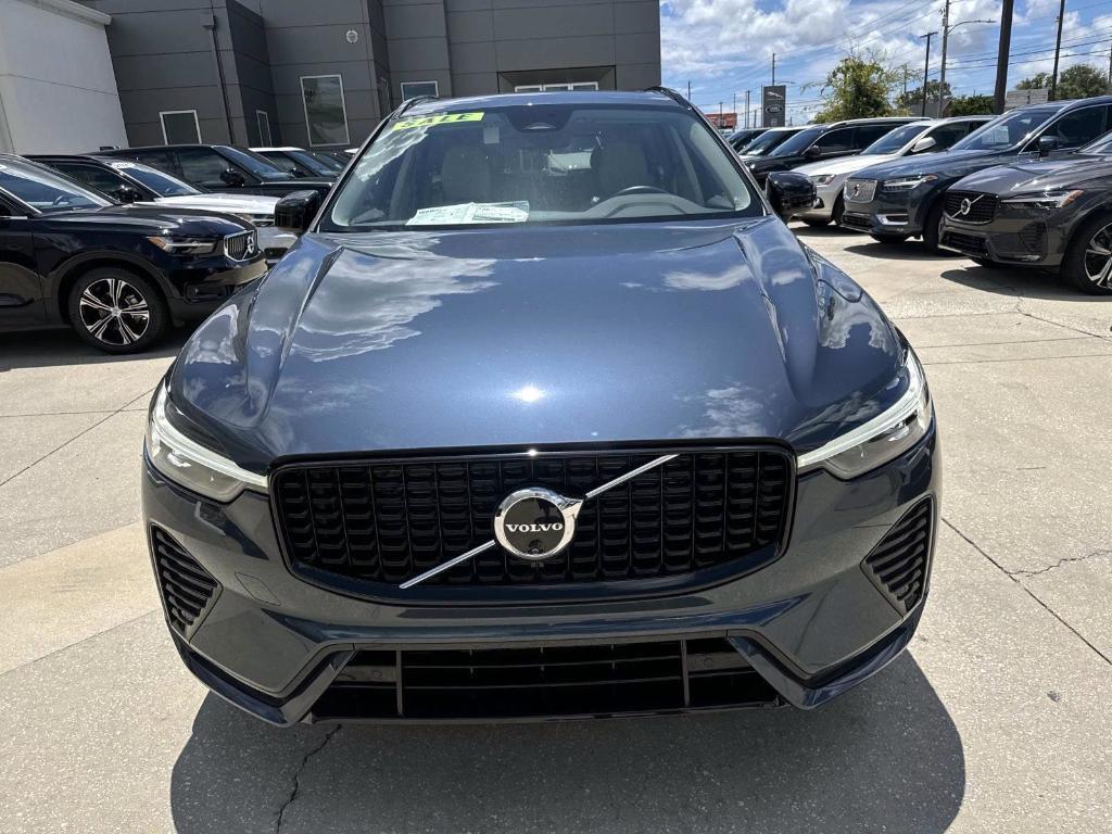 new 2025 Volvo XC60 car, priced at $45,225
