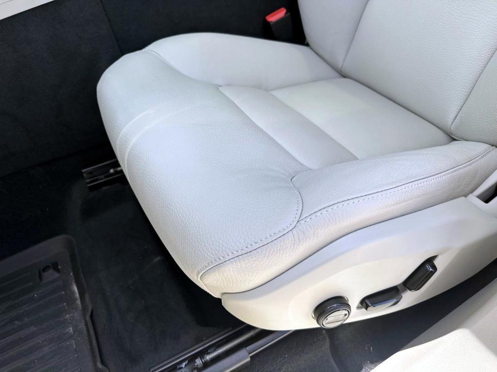 new 2025 Volvo XC60 car, priced at $45,225