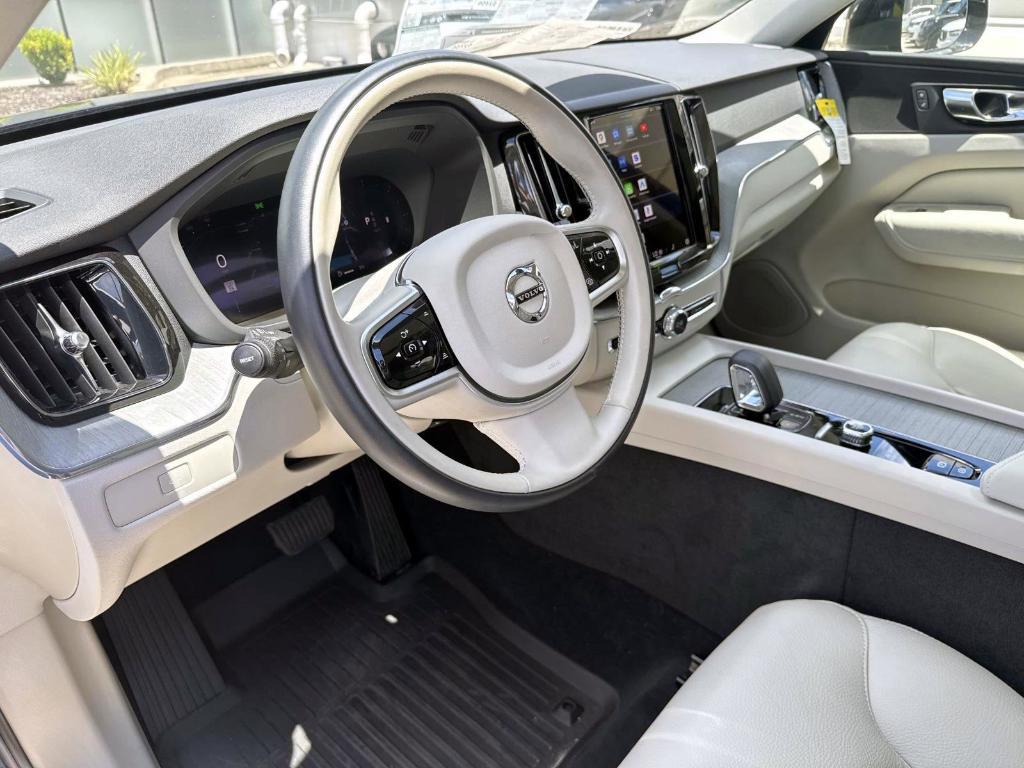 new 2025 Volvo XC60 car, priced at $45,225