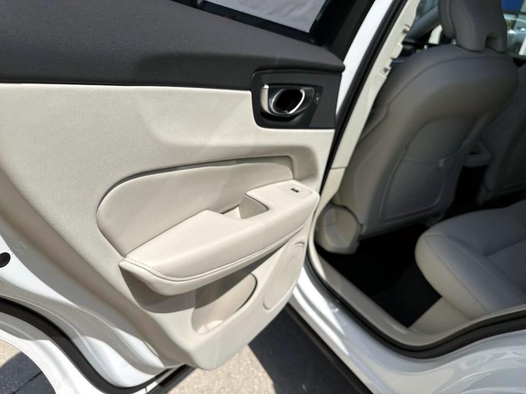 new 2025 Volvo XC60 Plug-In Hybrid car, priced at $62,450
