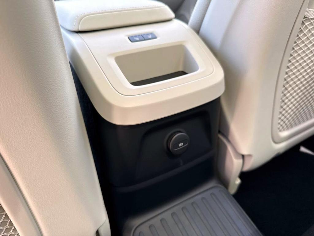new 2025 Volvo XC60 Plug-In Hybrid car, priced at $66,260