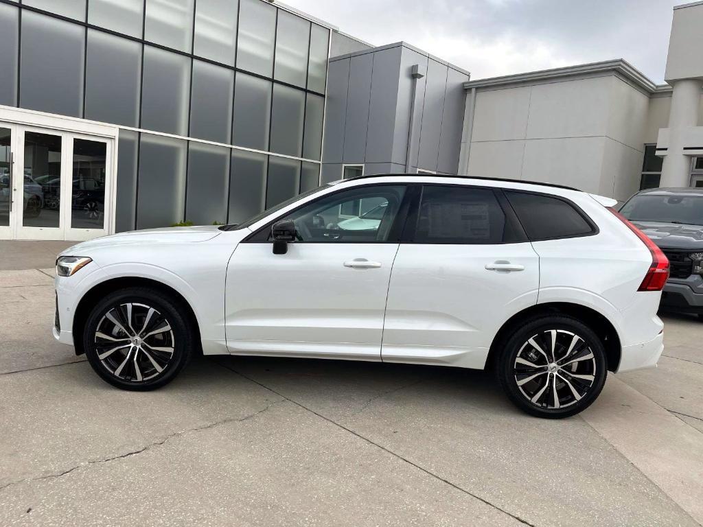 new 2025 Volvo XC60 car, priced at $54,585