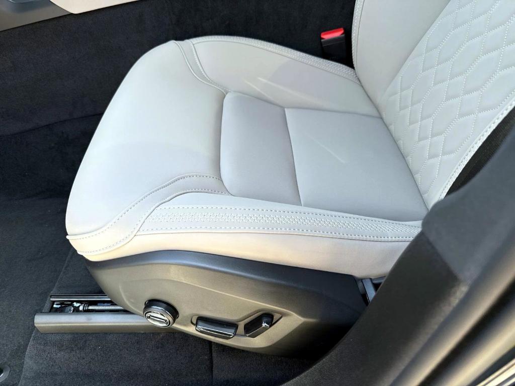 new 2025 Volvo XC90 car, priced at $56,781