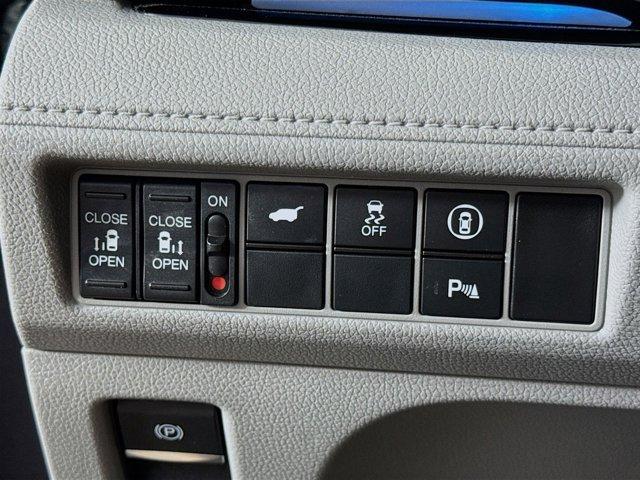 used 2022 Honda Odyssey car, priced at $37,491