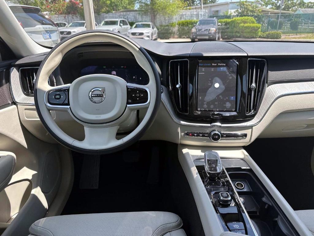 new 2025 Volvo XC60 car, priced at $59,910