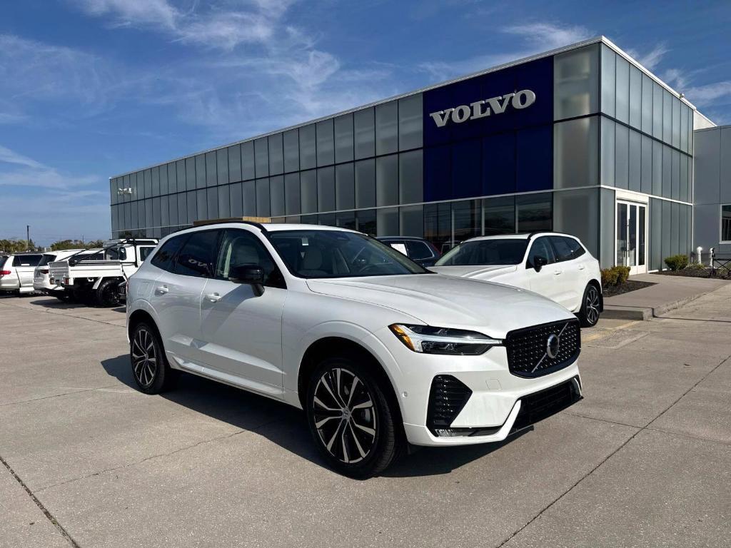 new 2025 Volvo XC60 car, priced at $54,975