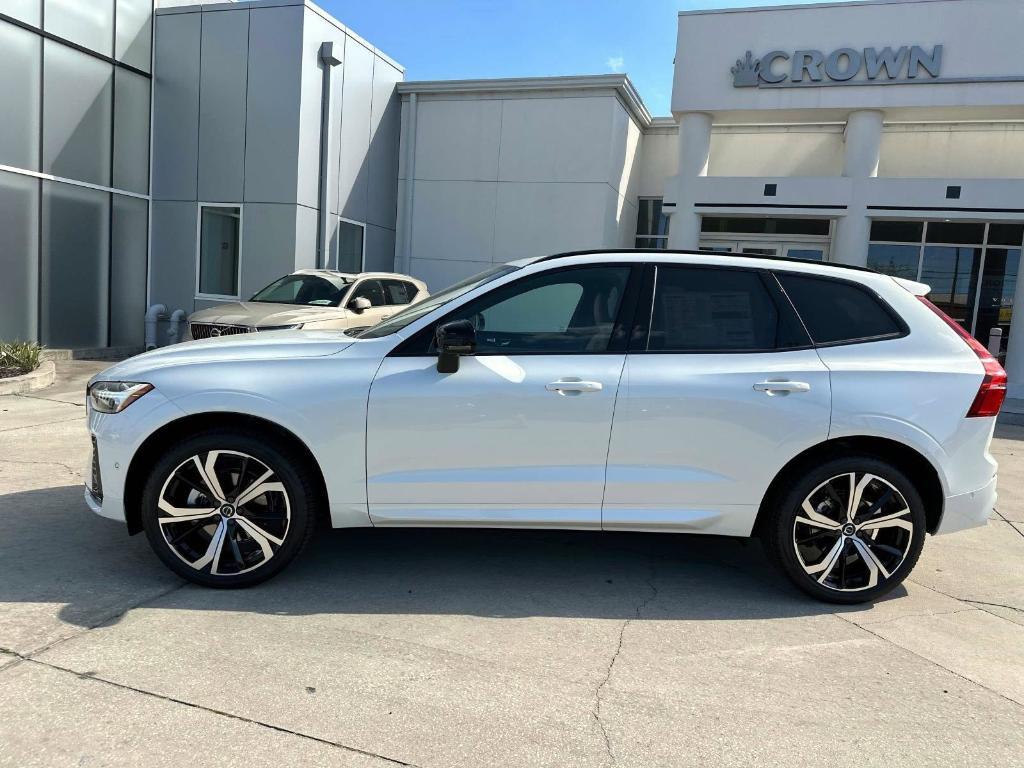 new 2025 Volvo XC60 car, priced at $59,885