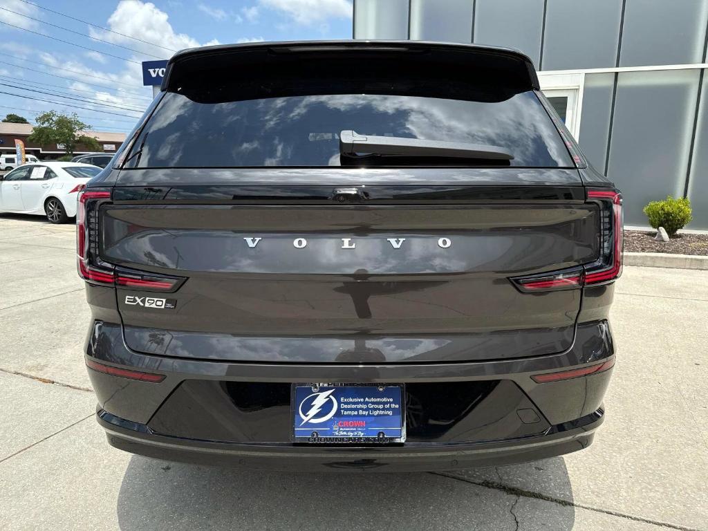 new 2025 Volvo EX90 car, priced at $80,735