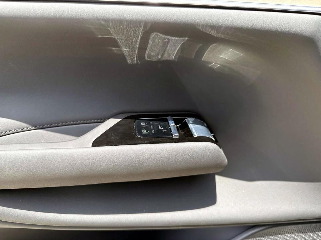 new 2025 Volvo EX90 car, priced at $86,735