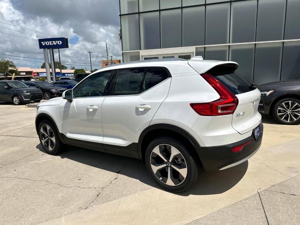 new 2025 Volvo XC40 car, priced at $46,015