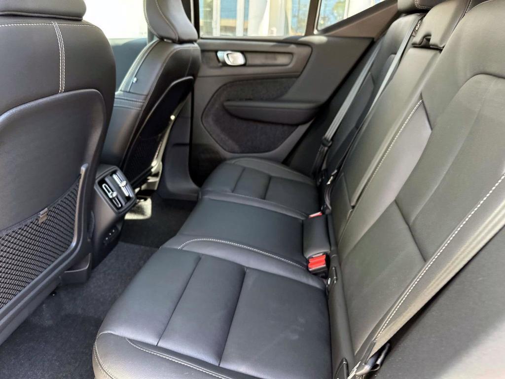 new 2025 Volvo XC40 car, priced at $46,015