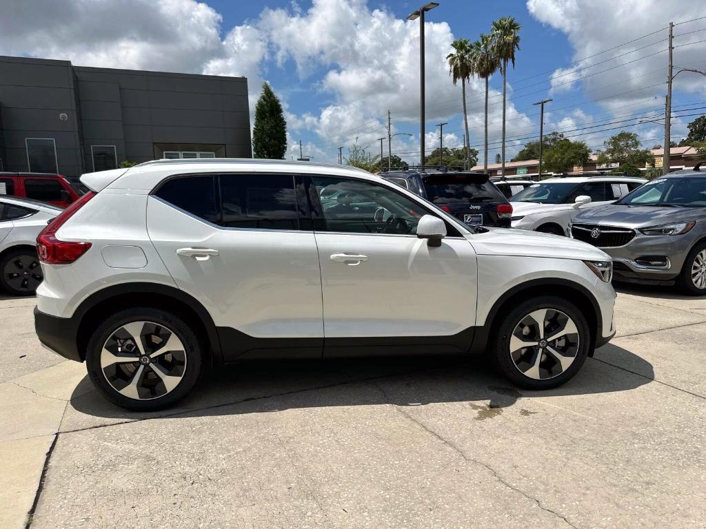 new 2025 Volvo XC40 car, priced at $46,015