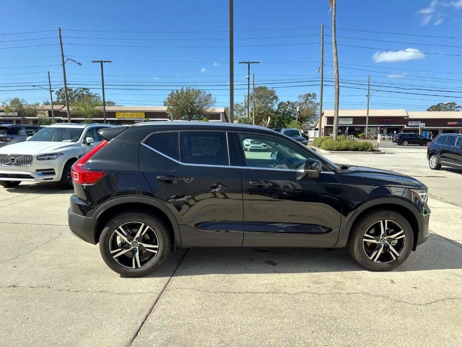 new 2025 Volvo XC40 car, priced at $43,045