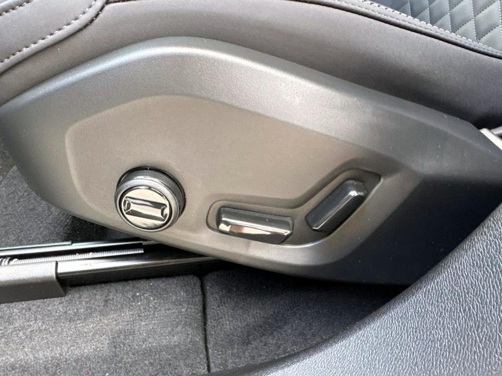 new 2026 Volvo XC60 car, priced at $70,085