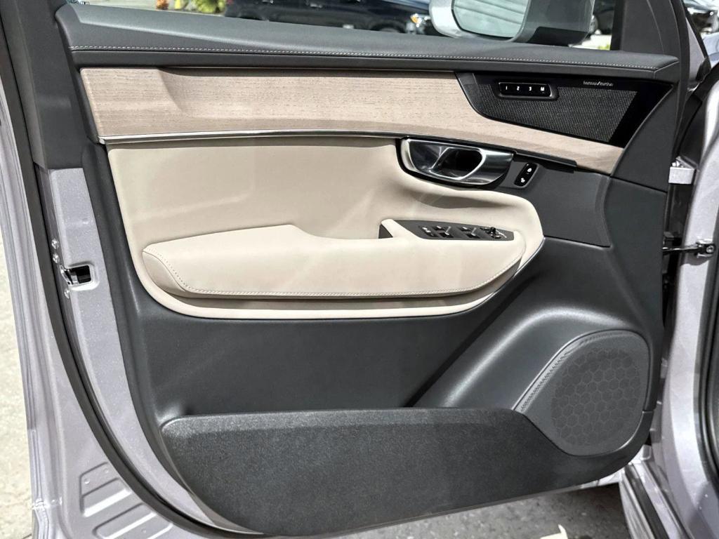 new 2026 Volvo XC90 car, priced at $71,825