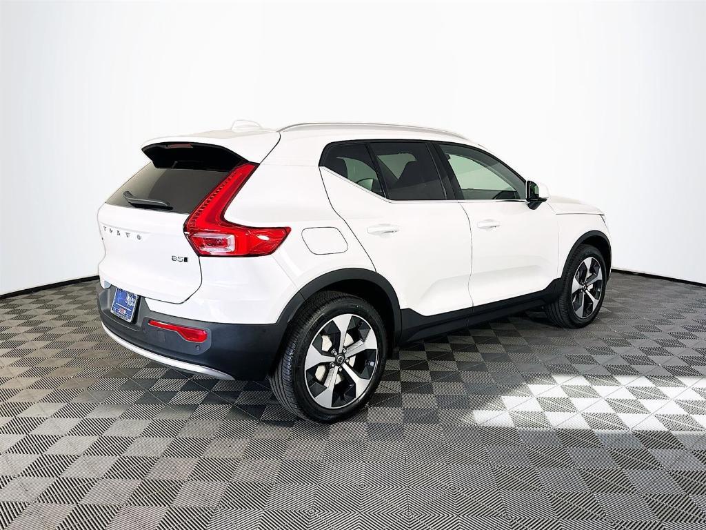 new 2025 Volvo XC40 car, priced at $46,795