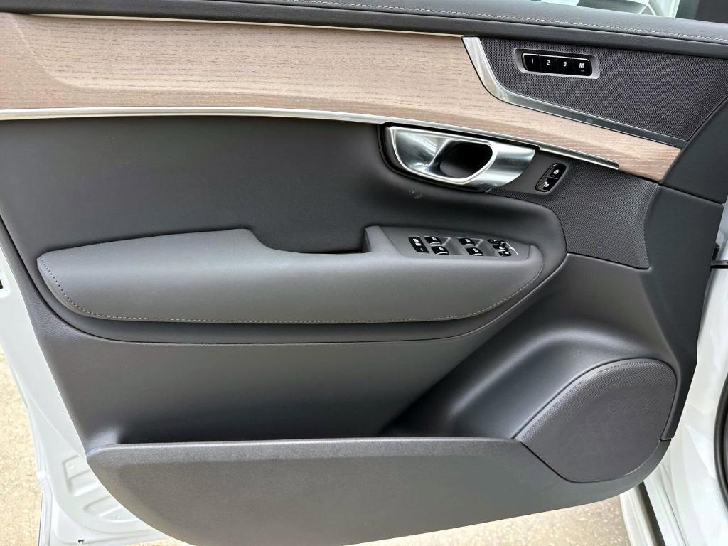 new 2026 Volvo XC90 Plug-In Hybrid car, priced at $79,225