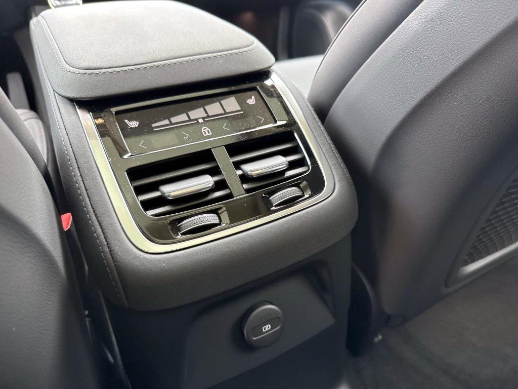 new 2026 Volvo XC90 Plug-In Hybrid car, priced at $79,225
